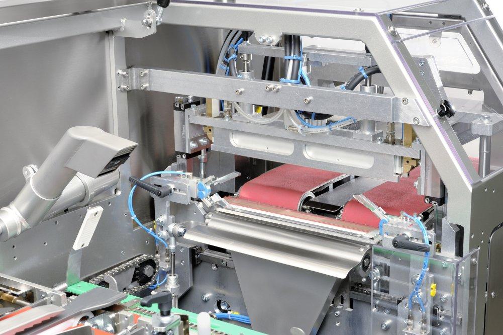Automatic packaging machines